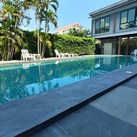 The Precious Aparthotel Hua Hin Exterior photo