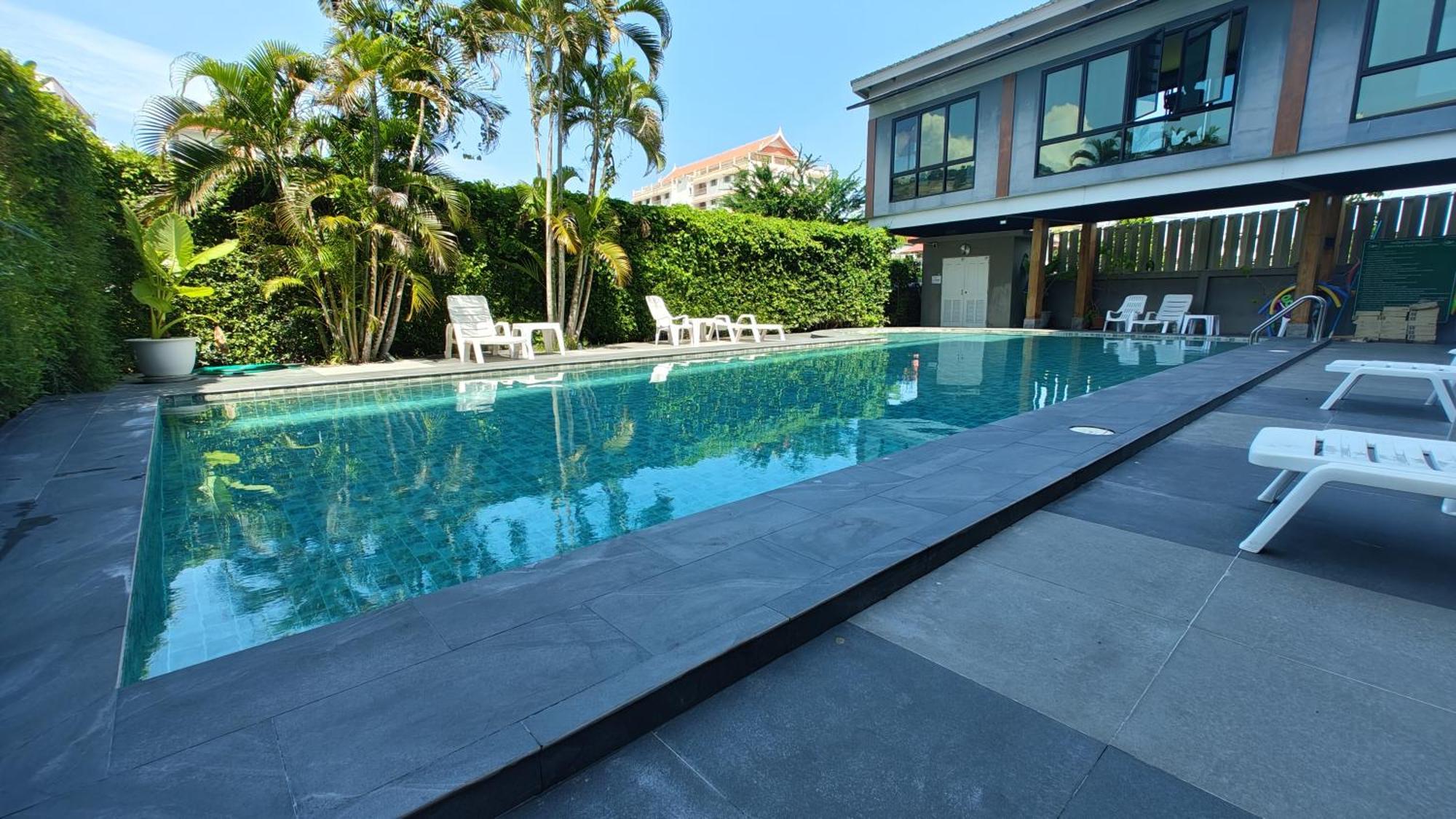 The Precious Aparthotel Hua Hin Exterior photo