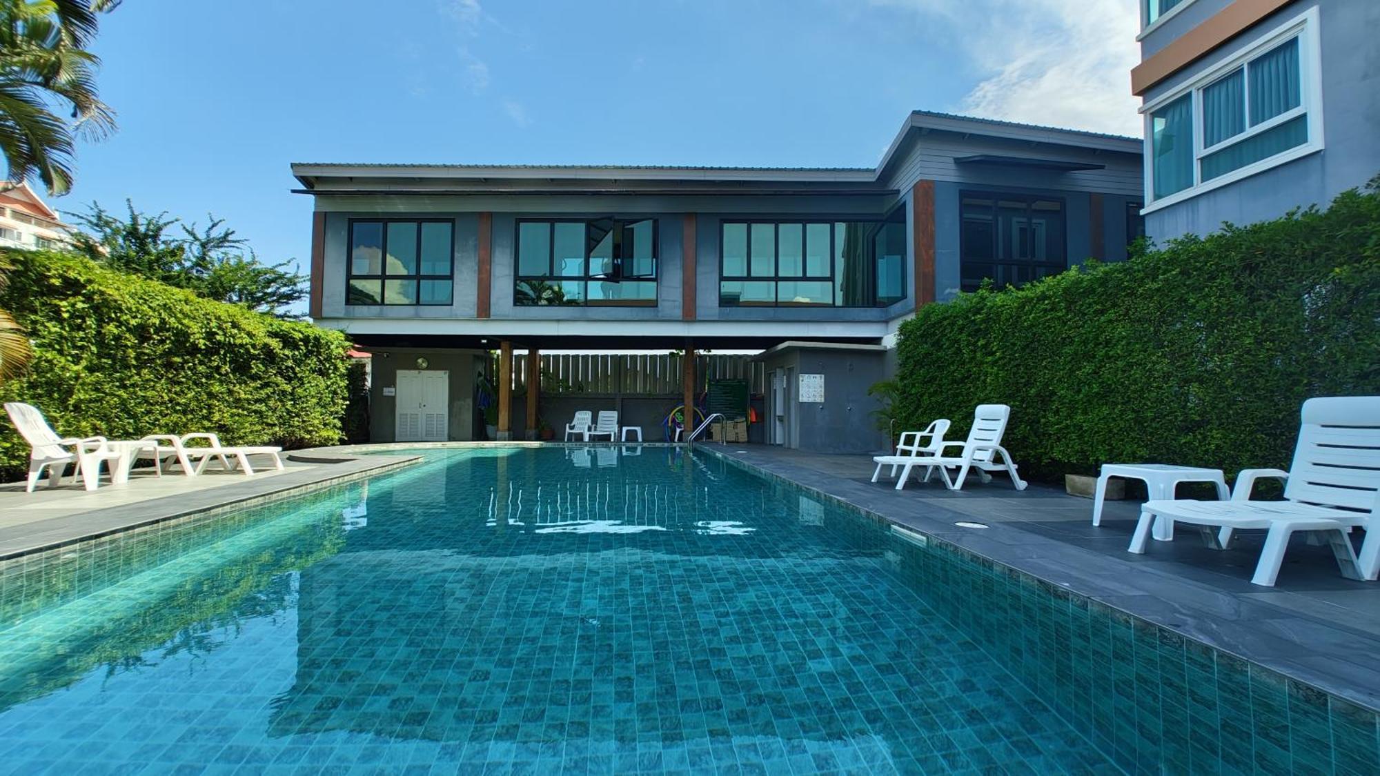 The Precious Aparthotel Hua Hin Exterior photo