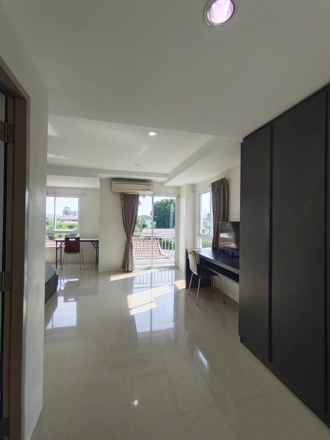 The Precious Aparthotel Hua Hin Exterior photo