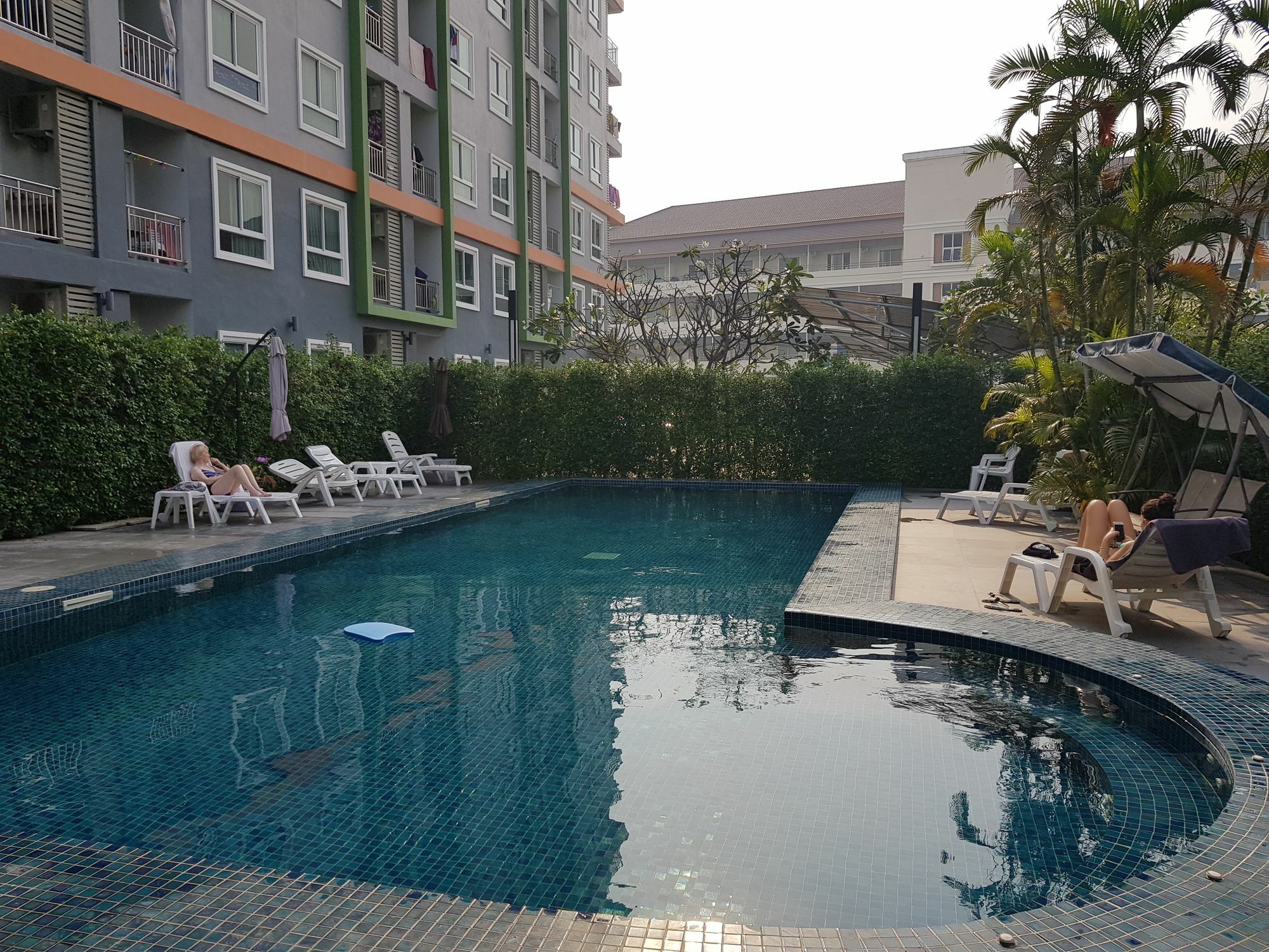 The Precious Aparthotel Hua Hin Exterior photo