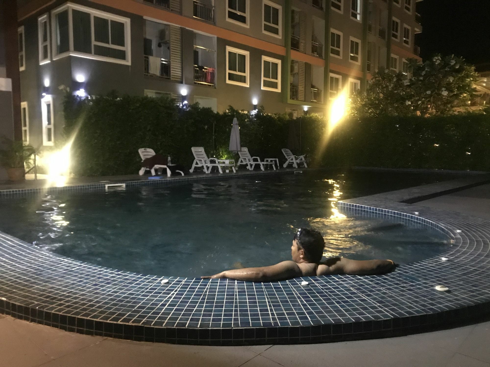 The Precious Aparthotel Hua Hin Exterior photo
